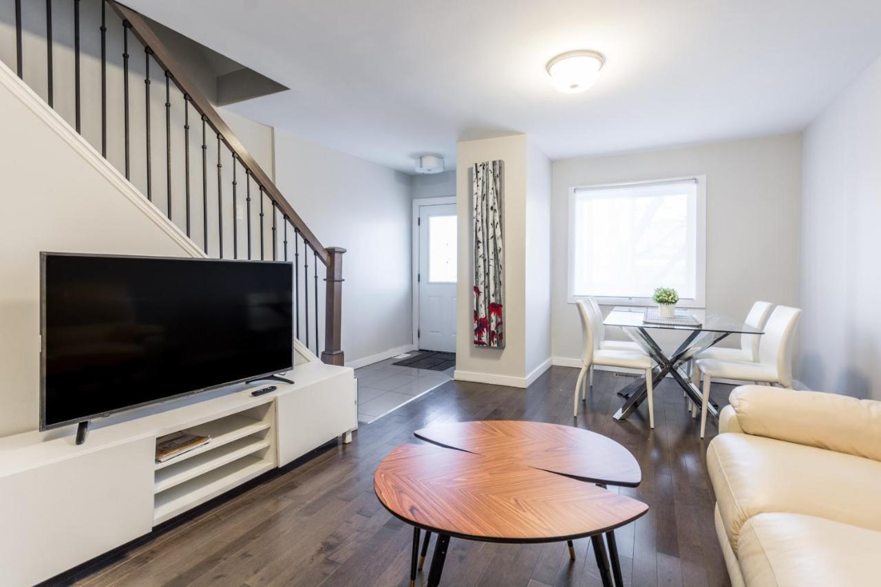 Spacious 3 Bdrm Home Near Downtown Ottawa Exteriér fotografie